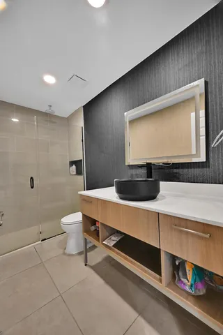 $2,000 | 6385 86th Lane, Vero Beach, FL 32967