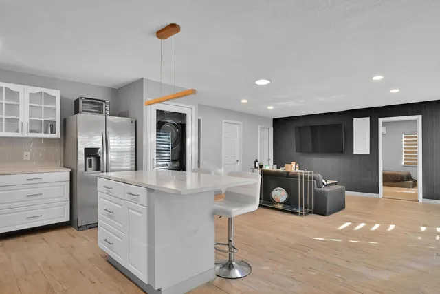 $2,000 | 6385 86th Lane, Vero Beach, FL 32967