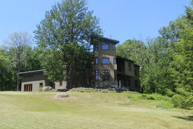 a house view with a outdoor space