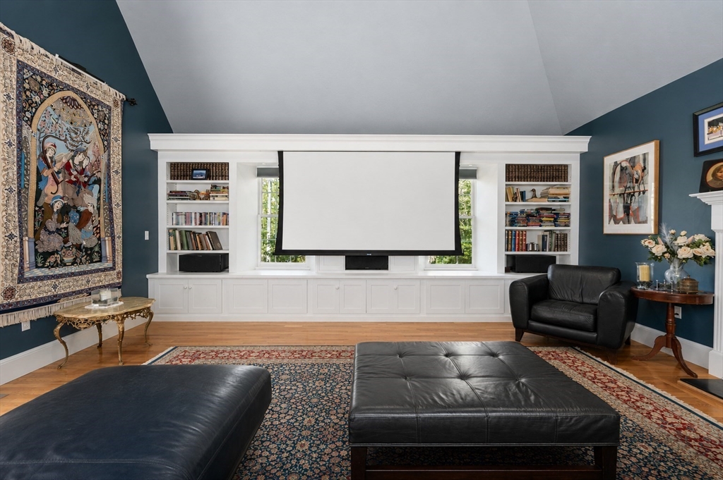 69 Nixon Road Framingham, MA 01701 - Photo 5 of 23
