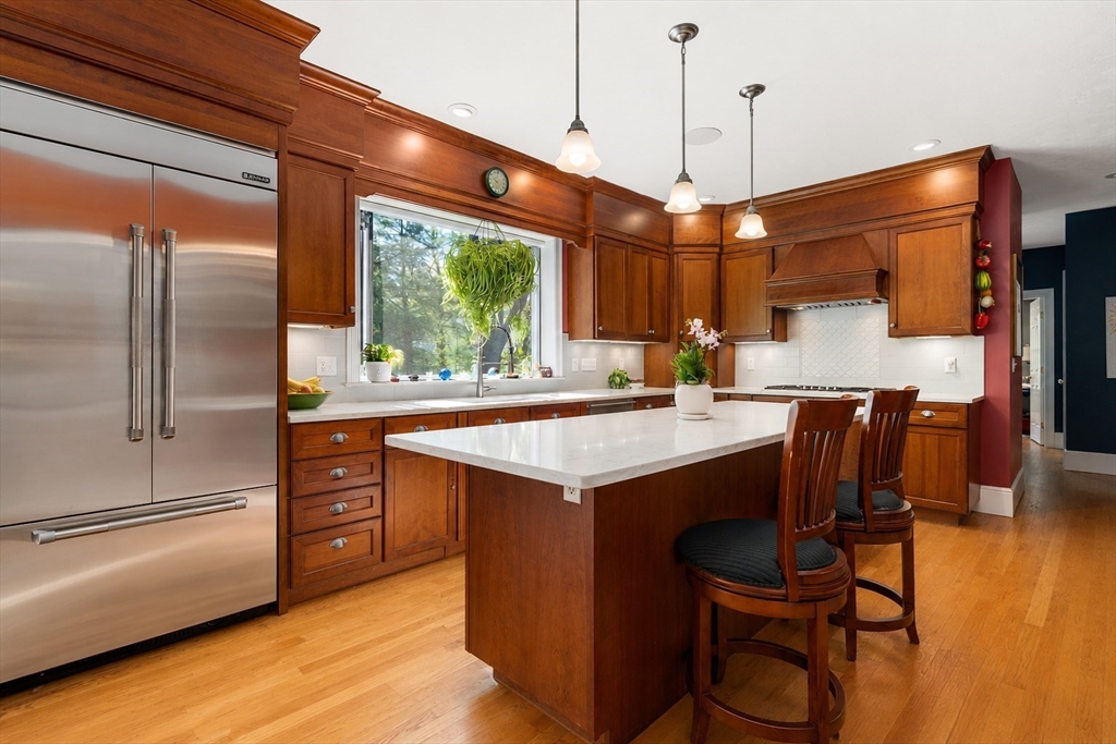 69 Nixon Road Framingham, MA 01701 - Photo 6 of 23