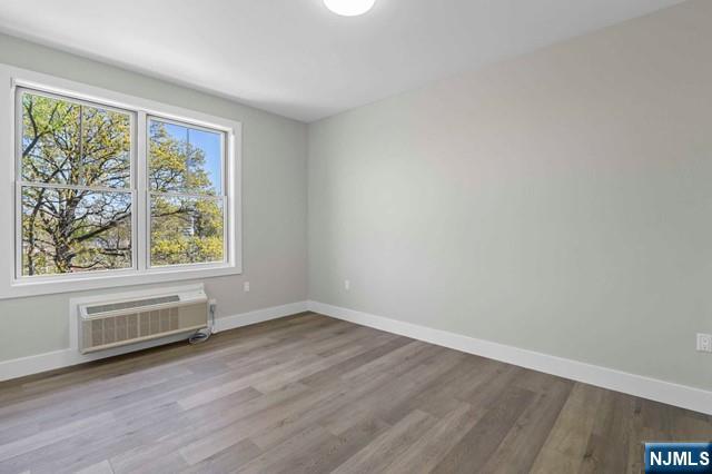 2021 Jones Road, Unit 104 Fort Lee, NJ 07024 - Photo 4 of 6