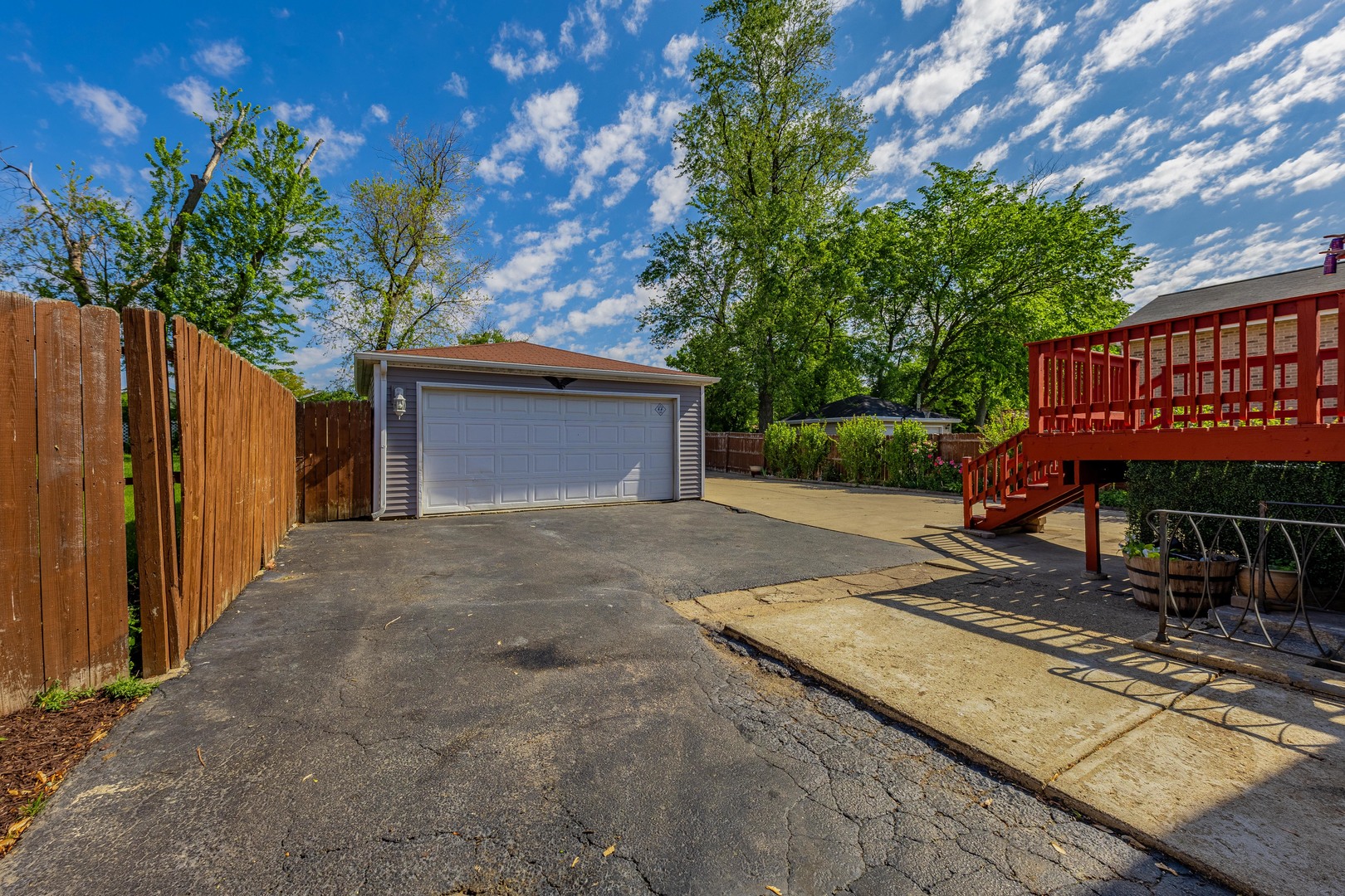 5844 West Maple Avenue Berkeley, IL 60163 - Photo 41 of 46 a view of a backyard with a patio