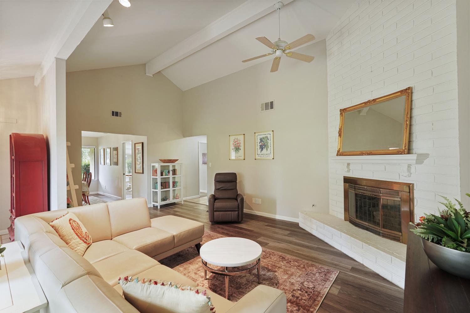 1001 West Lincoln Road, Unit T Stockton, CA 95207 - Photo 4 of 40