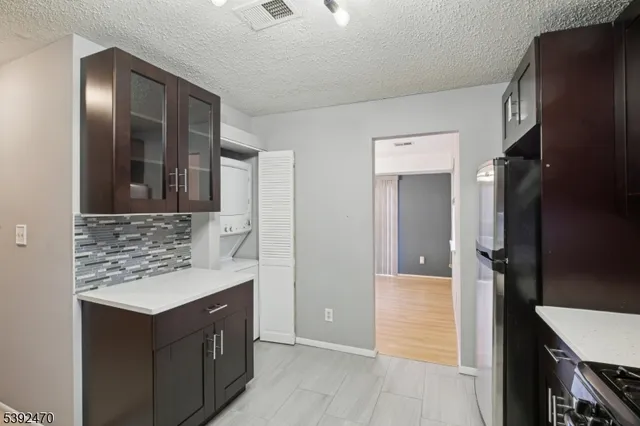 $2,800 | 216 Woods Edge Drive, Succasunna, NJ 07876