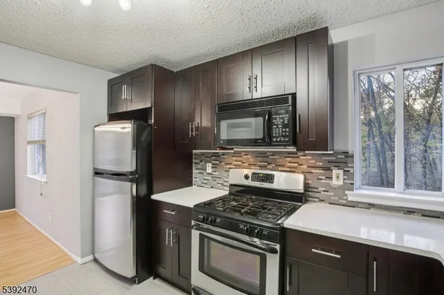 $2,800 | 216 Woods Edge Drive, Succasunna, NJ 07876