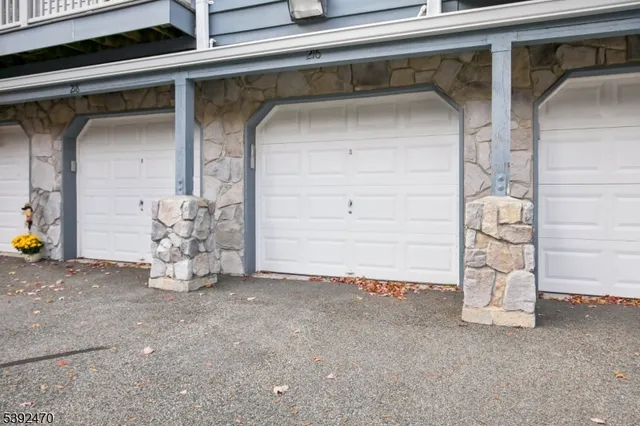 $2,800 | 216 Woods Edge Drive, Succasunna, NJ 07876