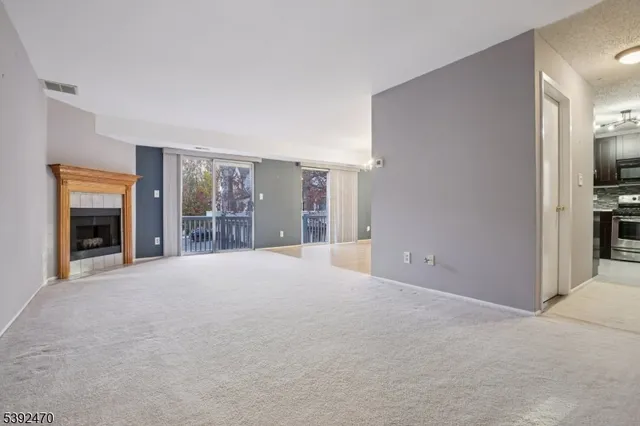 $2,800 | 216 Woods Edge Drive, Succasunna, NJ 07876