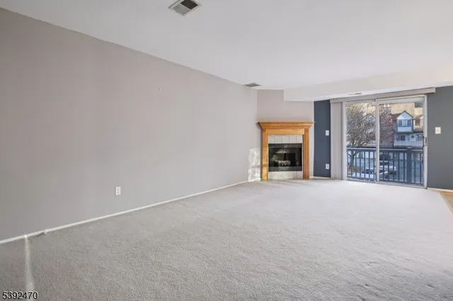 $2,800 | 216 Woods Edge Drive, Succasunna, NJ 07876