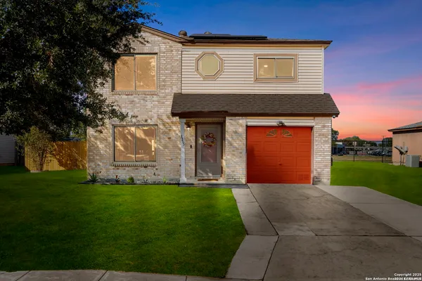 $1,600 | 3315 Glacier Lake, San Antonio, TX 78222