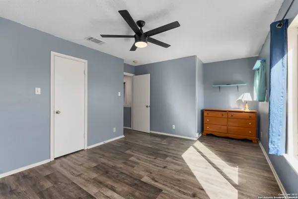 $1,600 | 3315 Glacier Lake, San Antonio, TX 78222