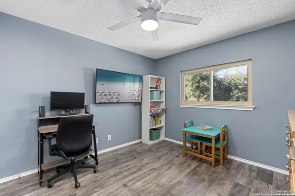$1,600 | 3315 Glacier Lake, San Antonio, TX 78222