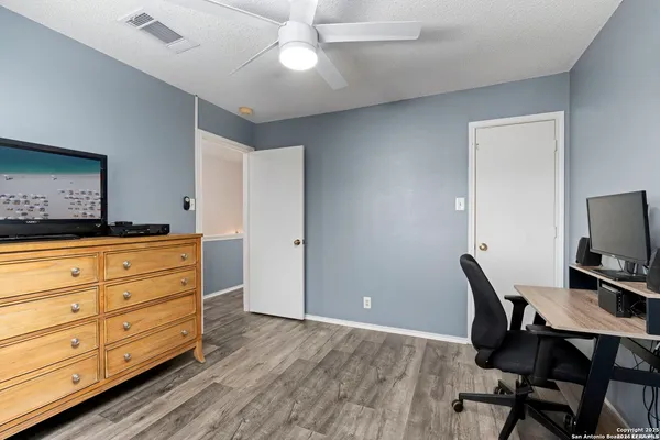 $1,600 | 3315 Glacier Lake, San Antonio, TX 78222