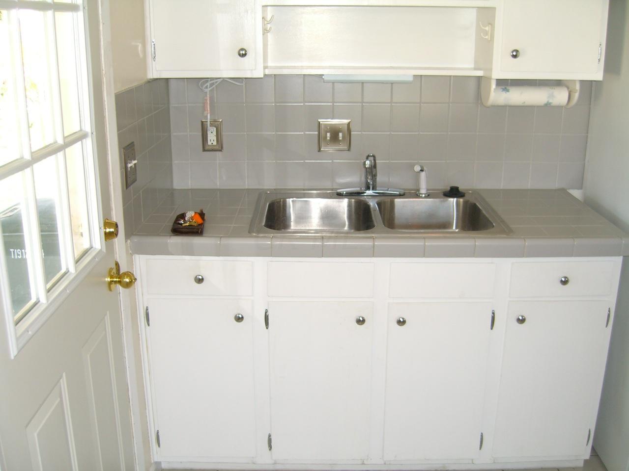 3806 Adell Road Columbus, OH 43228 - Photo 3 of 14 Gallery Image 3