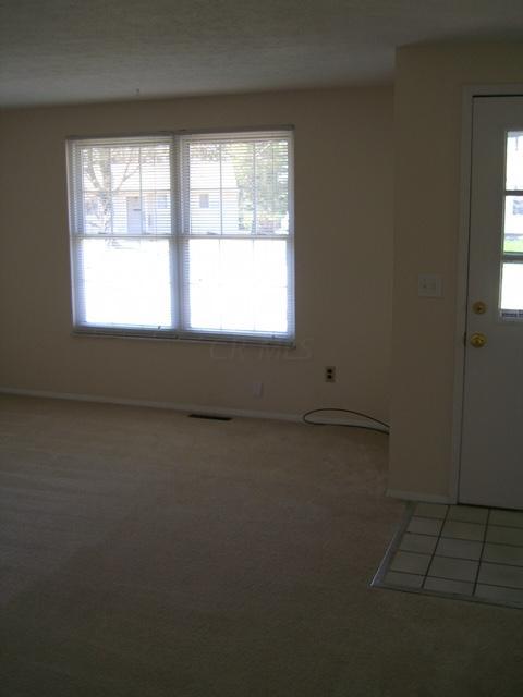 3806 Adell Road Columbus, OH 43228 - Photo 9 of 14 Gallery Image 9