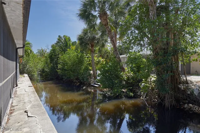 $370,000 | 27620 Riverdale Lane, Bonita Springs, FL 34134