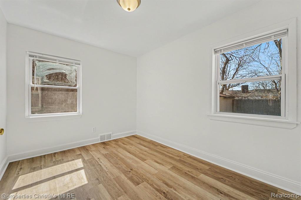 17147 Appoline Street Detroit, MI 48235 - Photo 10 of 15