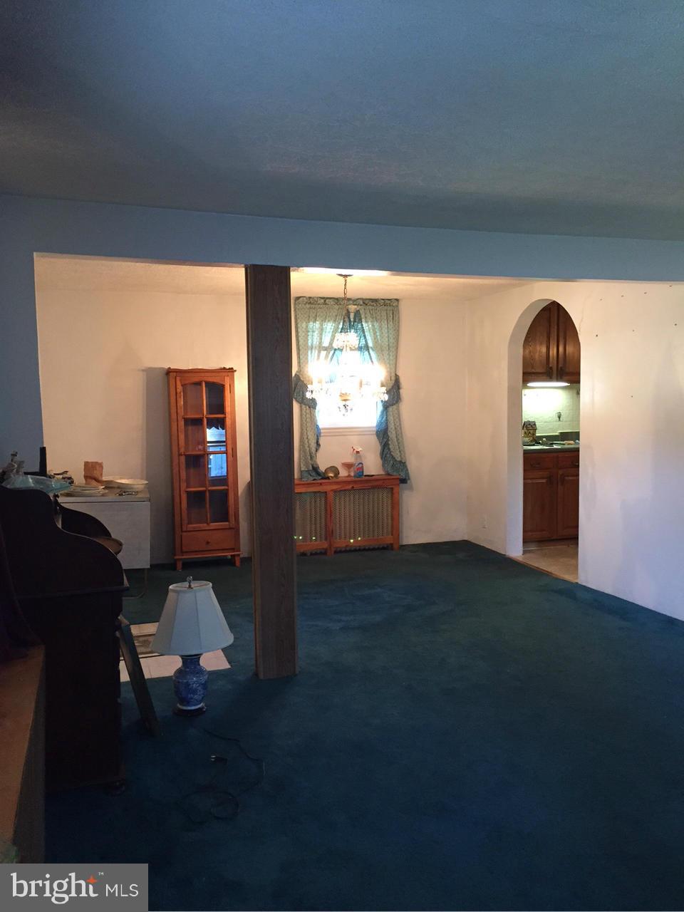 398 Butler Road Reisterstown, MD 21136 - Photo 9 of 16 Family Room