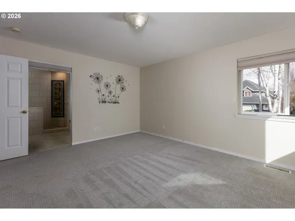 $705,000 | 3653 Park Pl Loop, Hood River, OR 97031