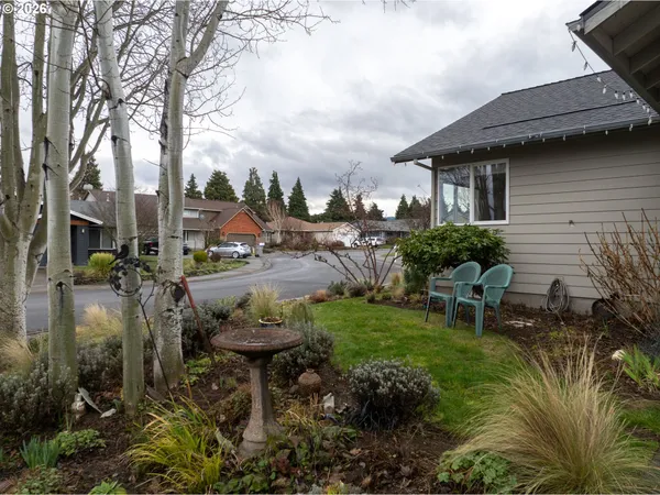 $705,000 | 3653 Park Pl Loop, Hood River, OR 97031
