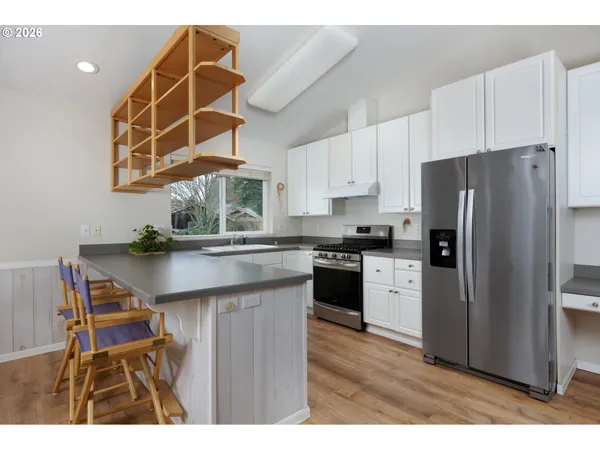 $705,000 | 3653 Park Pl Loop, Hood River, OR 97031