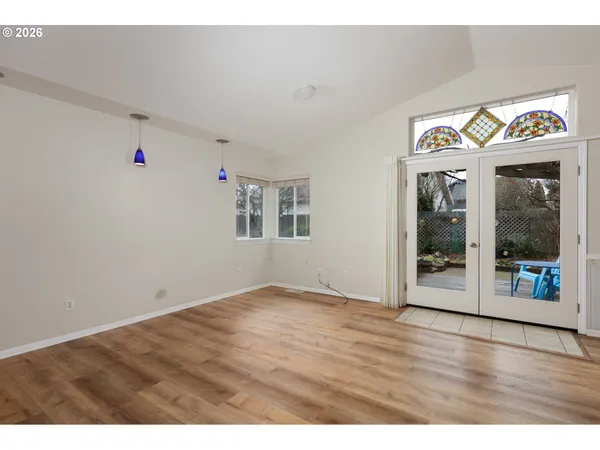 $705,000 | 3653 Park Pl Loop, Hood River, OR 97031