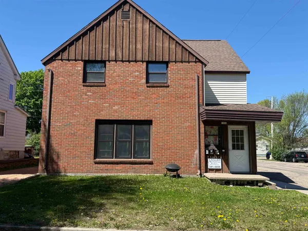 $925,000 | 1532 College Avenue, Unit 1101/1101A ROGERS STREET, Stevens Point, WI 54481