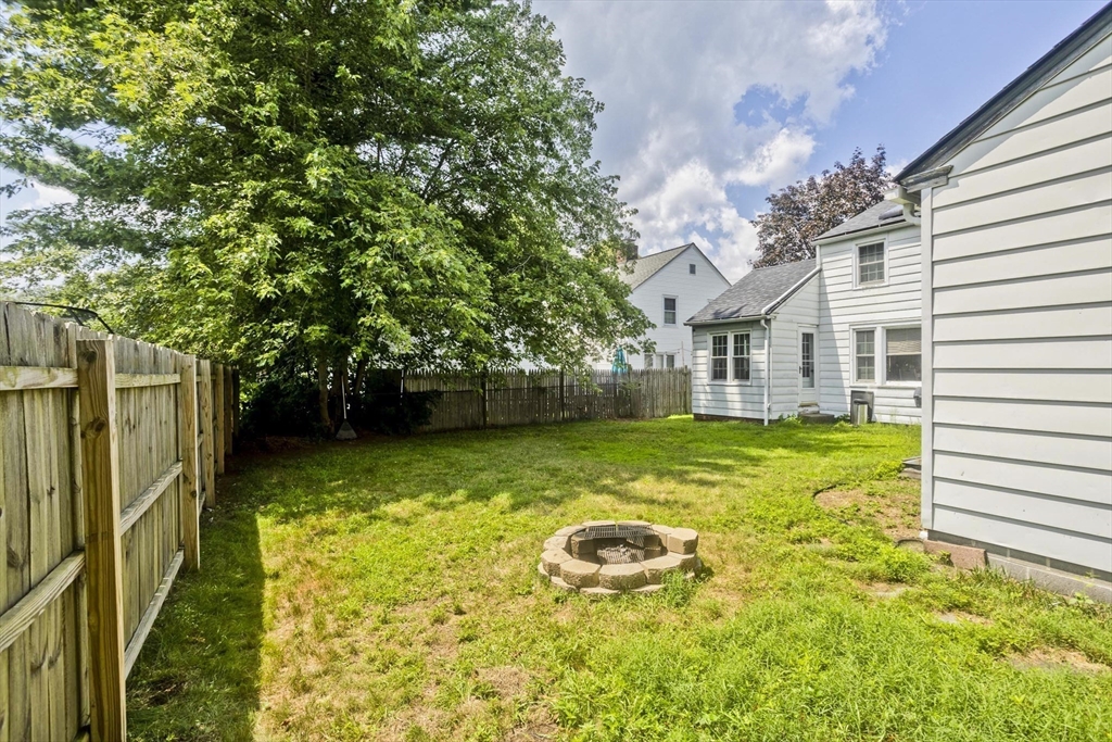 45 Fenimore Boulevard Springfield, MA 01108 - Photo 32 of 41 Gallery Image 32