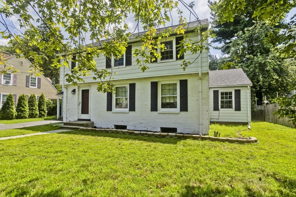 45 Fenimore Boulevard Springfield, MA 01108 - Photo 4 of 41 Gallery Image 4