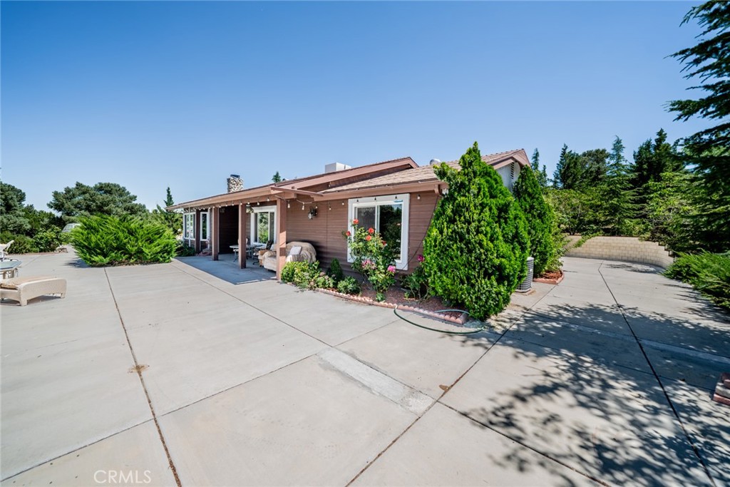 9224 Ponderosa Road Pinon Hills, CA 92372 - Photo 5 of 53
