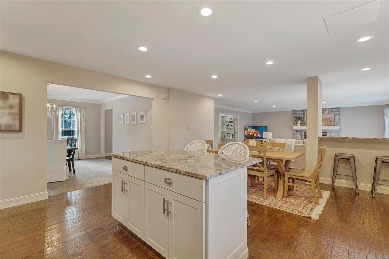 15810 Large Oak Road Chesterfield, MO 63017 - Photo 22 of 58 Gallery Image 22