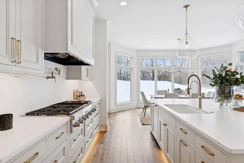 $3,500,000 | 285 North Shore Drive West, Minnetrista, MN 55364