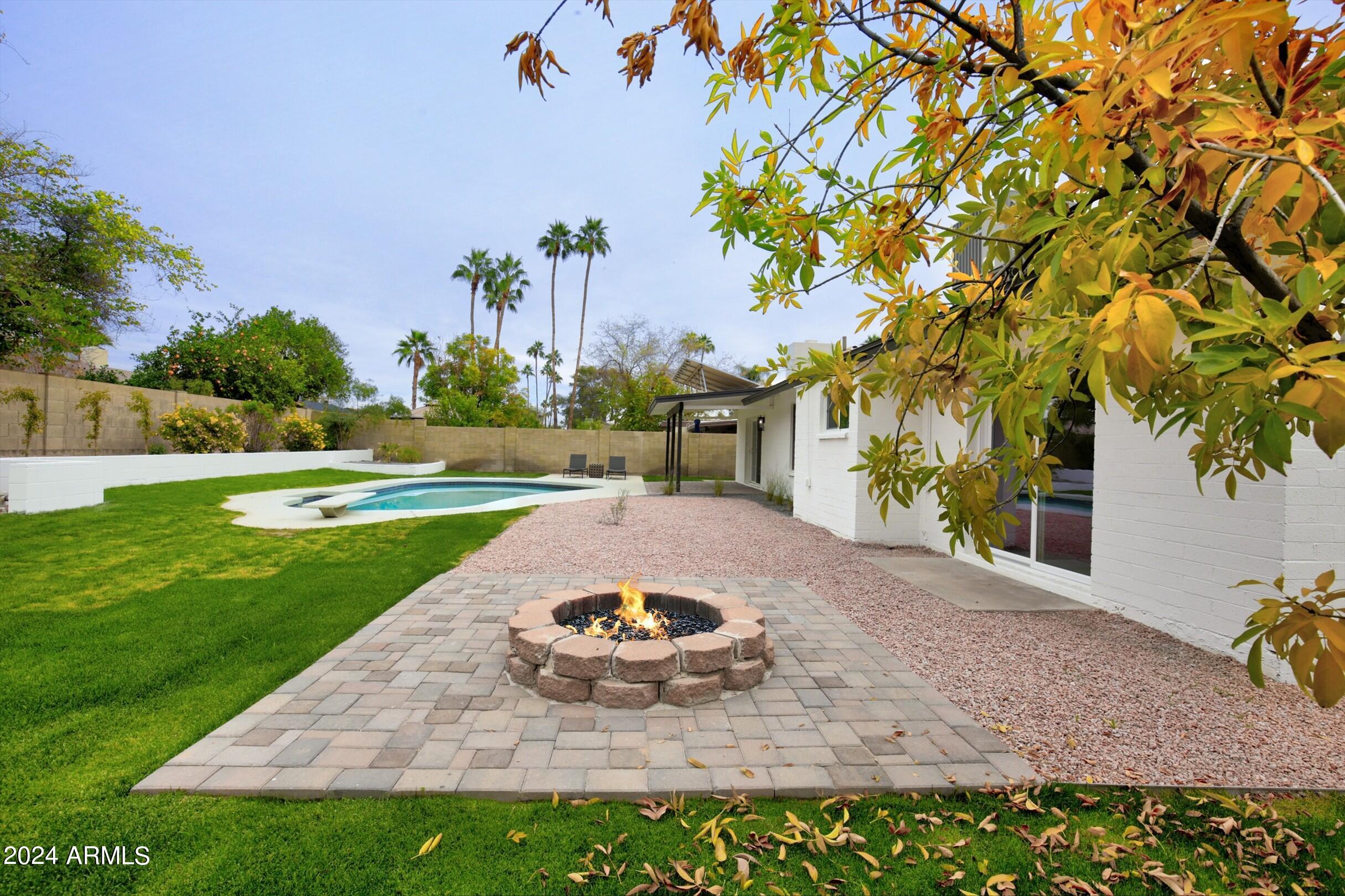4308 East Redfield Road Phoenix, AZ 85032 - Photo 18 of 19 Firepit