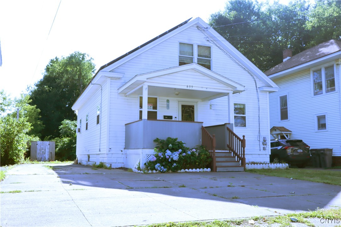 633 West Thomas Street Rome, NY 13440 - Photo 2 of 22