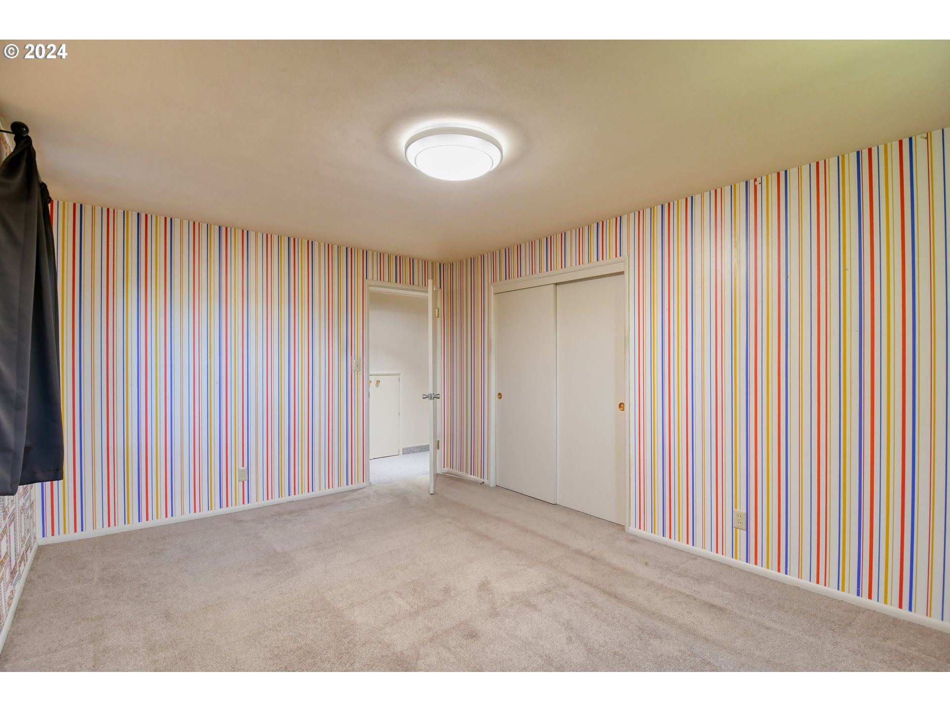 405 Northwest Johns Lane Pendleton, OR 97801 - Photo 33 of 48 a view of an empty room