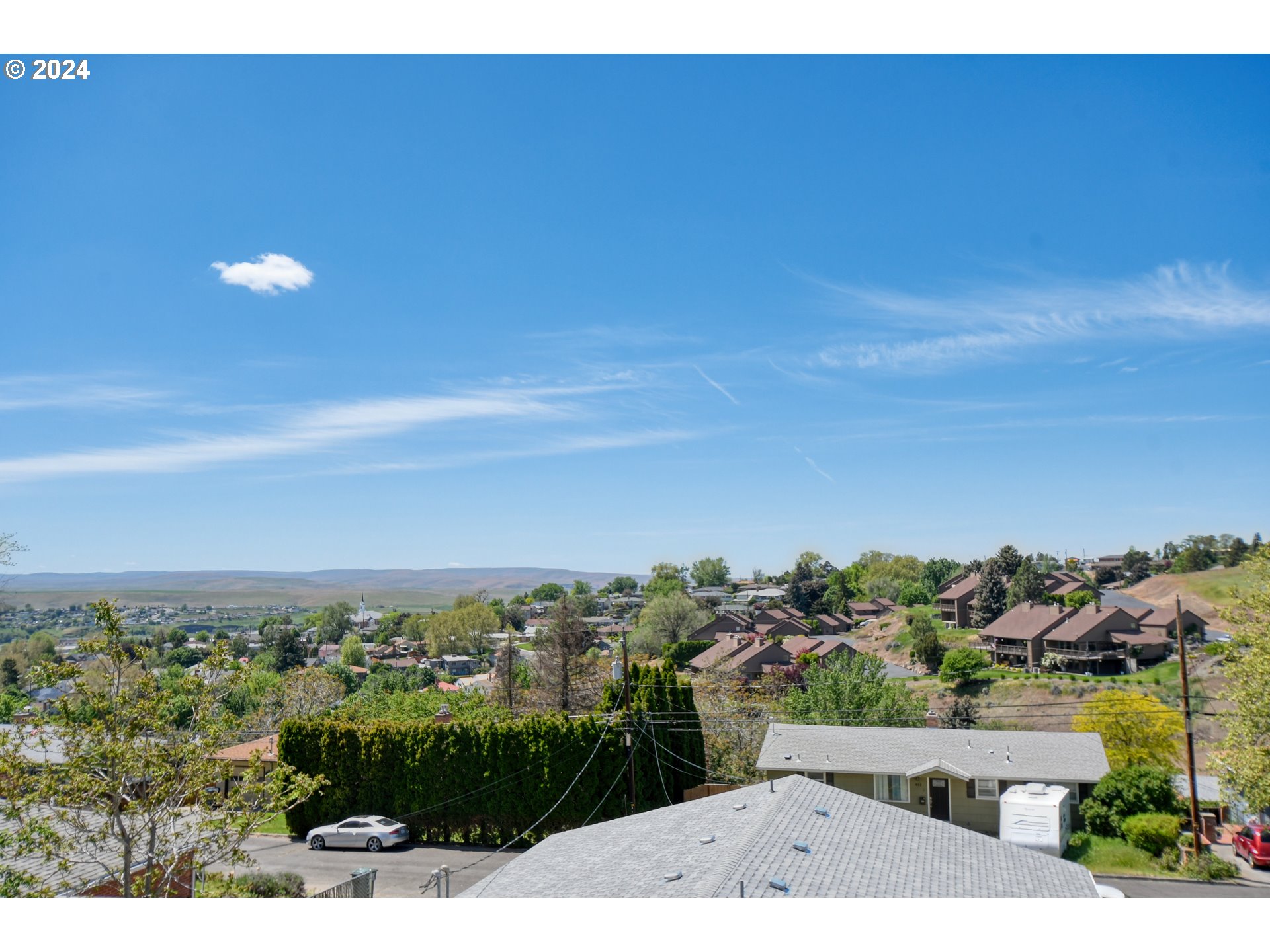 405 Northwest Johns Lane Pendleton, OR 97801 - Photo 44 of 48 a view of a city