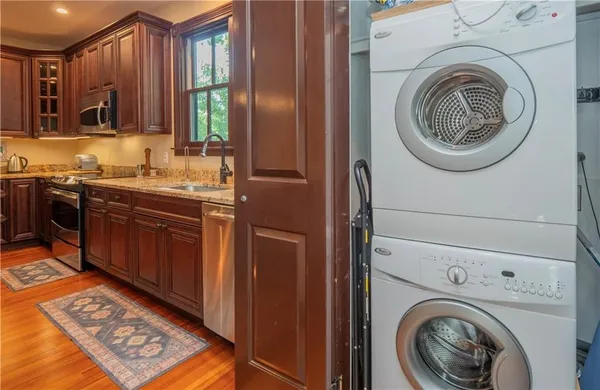 $8,000 | 17 Lincoln Street, Newport, RI 02840