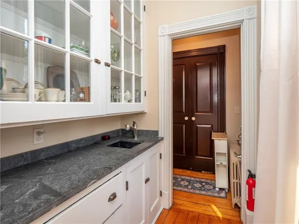 $8,000 | 17 Lincoln Street, Newport, RI 02840