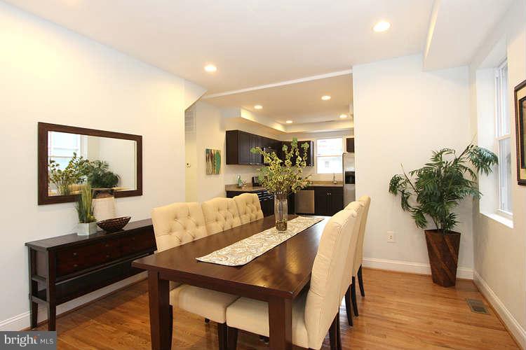 614 Roxboro Place Northwest Washington, DC 20011 - Photo 11 of 30 Dining Room