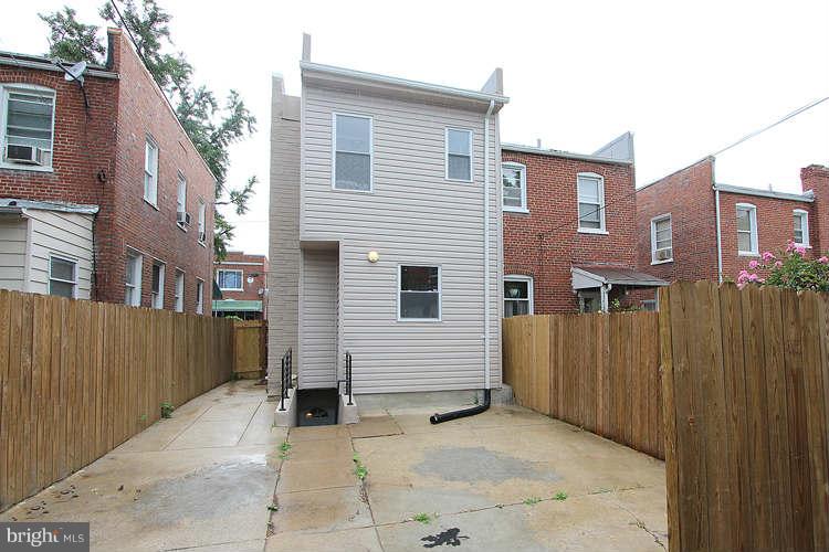 614 Roxboro Place Northwest Washington, DC 20011 - Photo 30 of 30 Exterior (Rear)