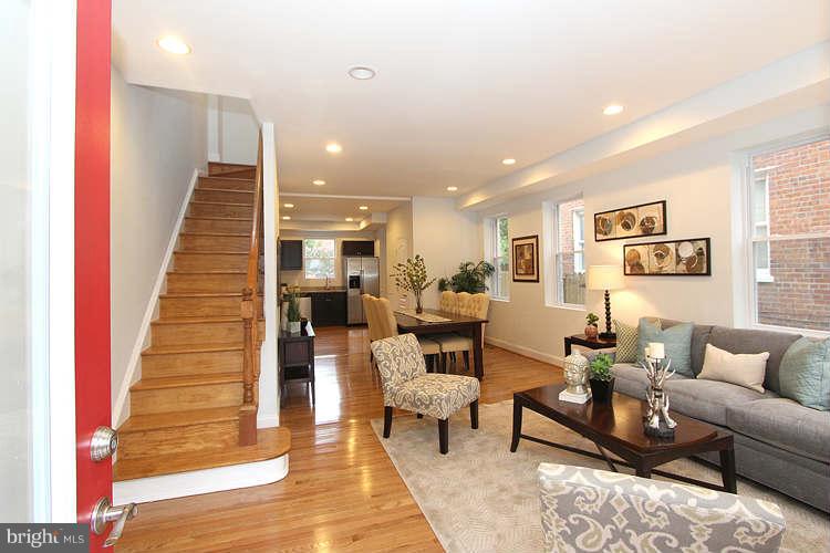 614 Roxboro Place Northwest Washington, DC 20011 - Photo 5 of 30 Interior (General)