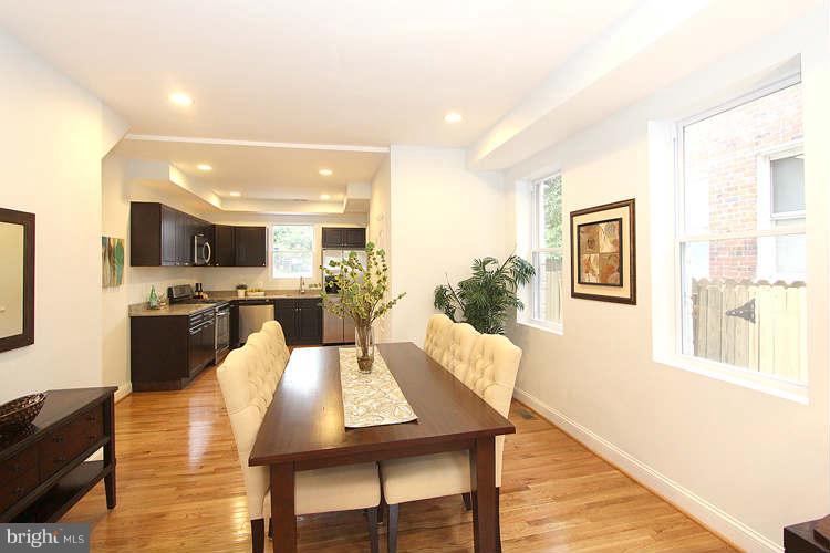 614 Roxboro Place Northwest Washington, DC 20011 - Photo 10 of 30 Dining Room