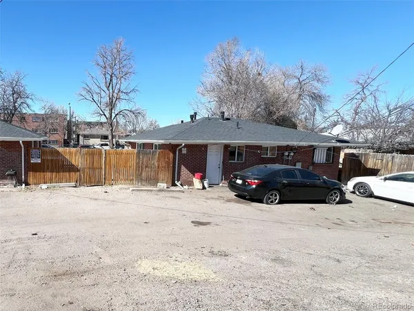 $430,000 | 1654 Beeler Street, Aurora, CO 80010