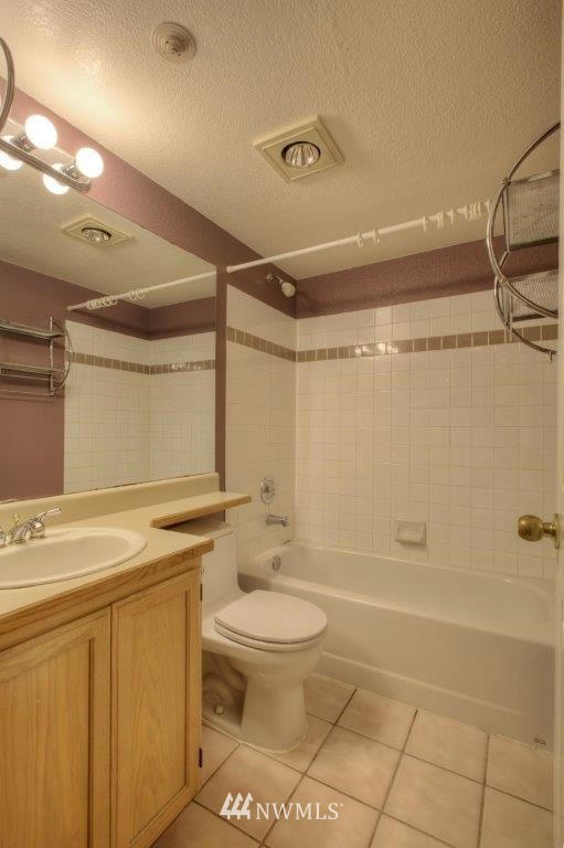 8653 Avondale Road Northeast, Unit B104 Redmond, WA 98052 - Photo 8 of 13 Gallery Image 8