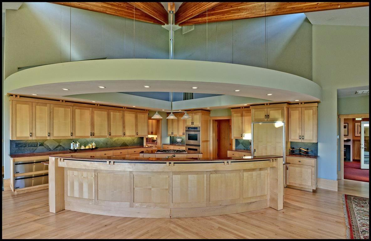 4860 Pioneer Road Medford, OR 97501 - Photo 2 of 29 Additional Photo