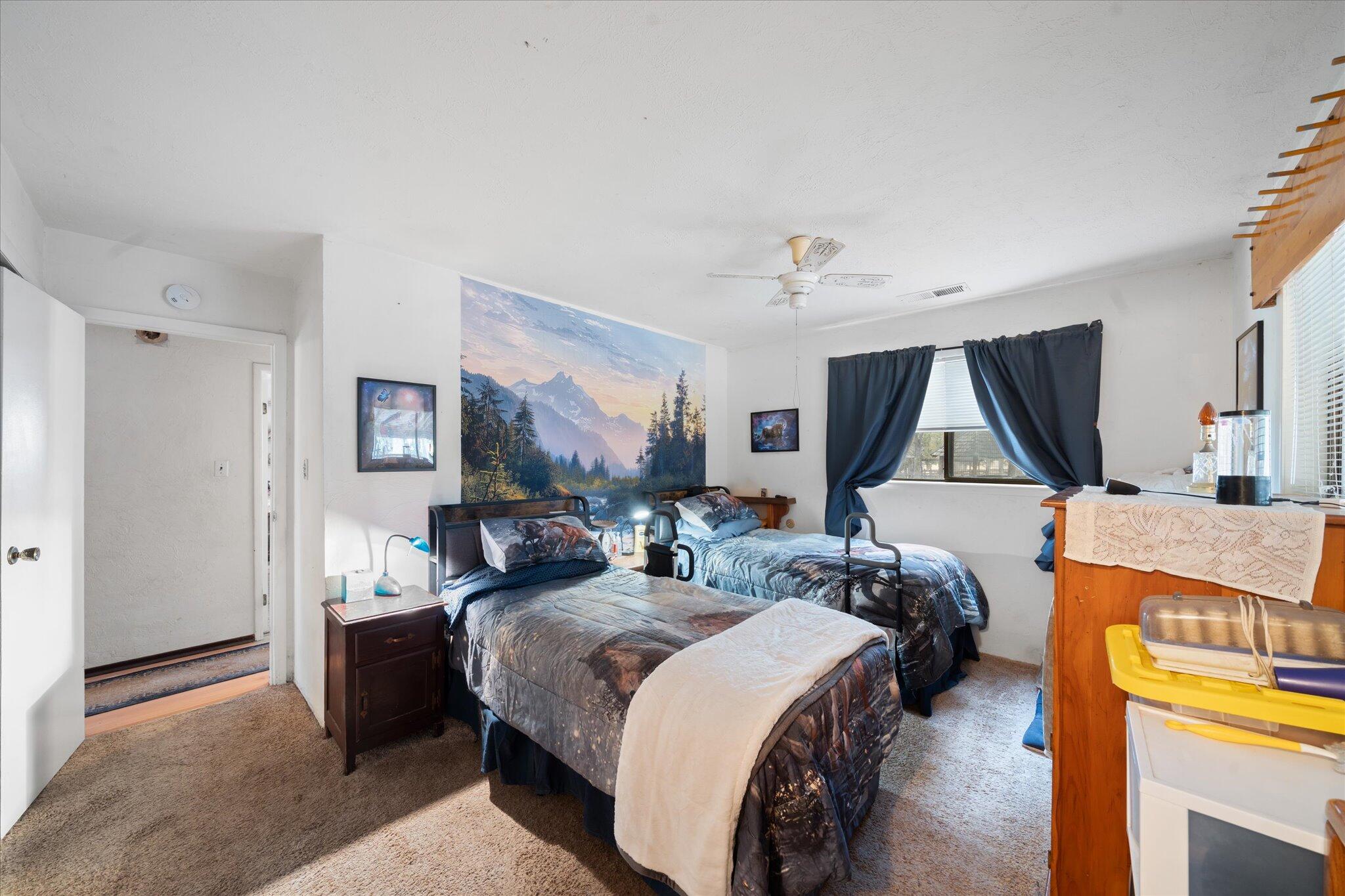 18750 Basler Road Cottonwood, CA 96022 - Photo 17 of 57 Primary Bedroom