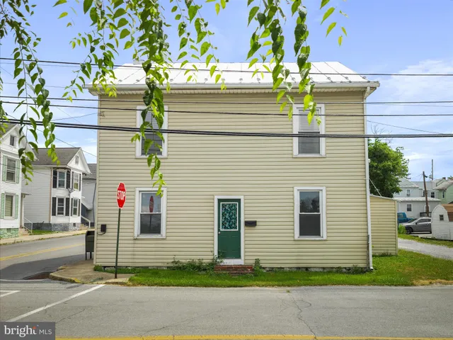 $209,900 | 14 West Burd Street, Shippensburg, PA 17257
