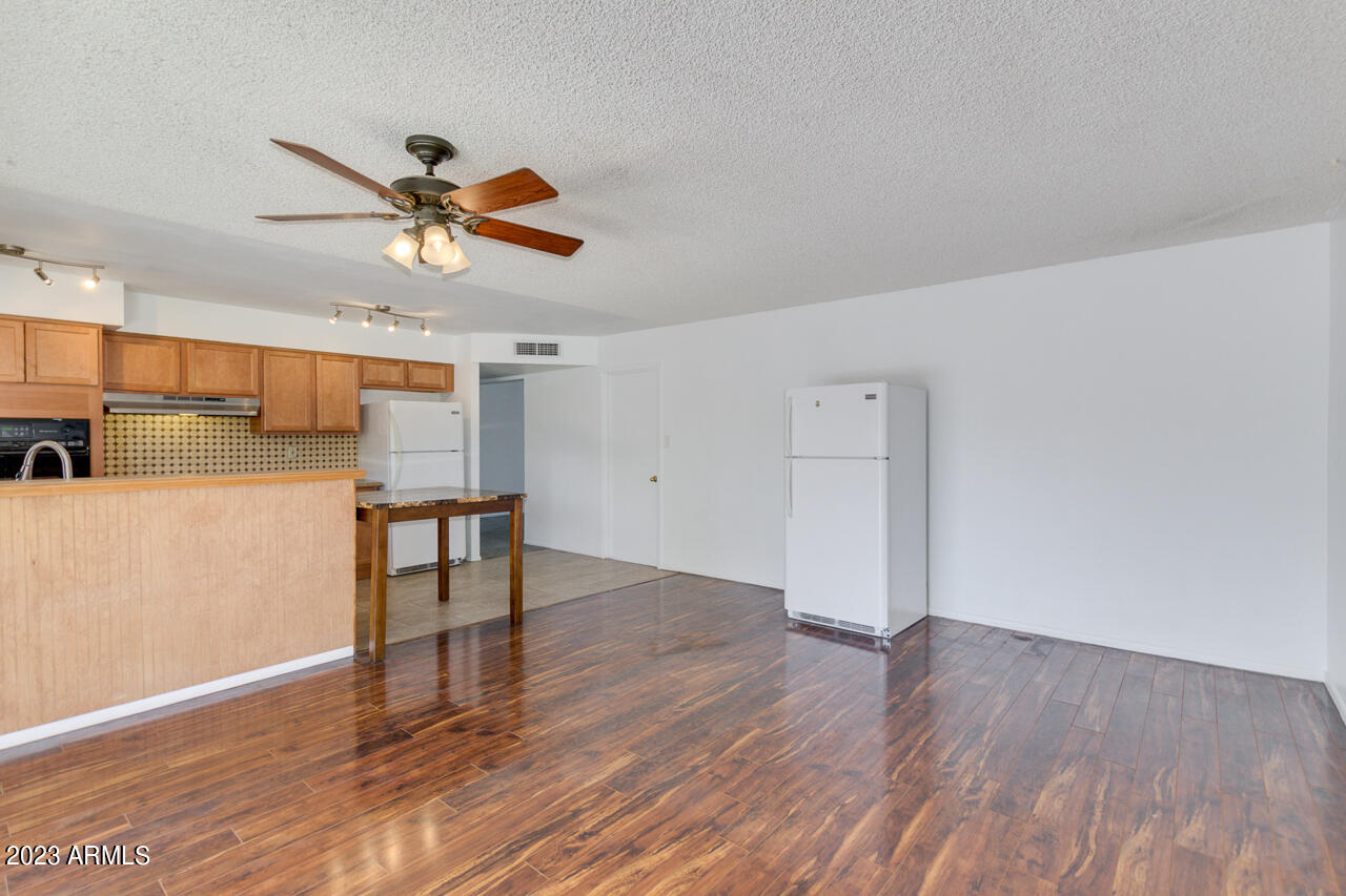 1623 East Del Rio Drive Tempe, AZ 85282 - Photo 18 of 42 1623 E DEL RIO DR