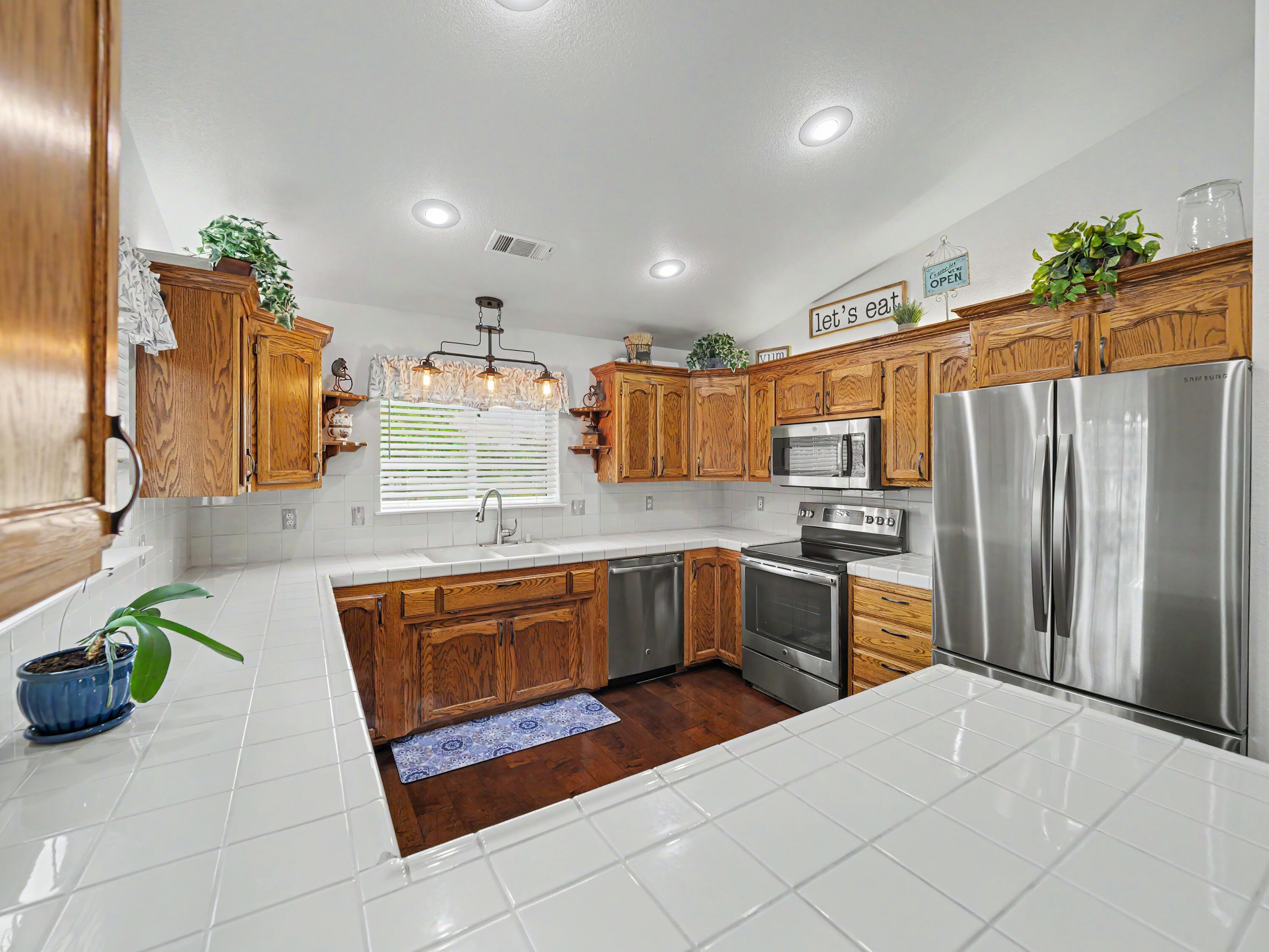 7008 Beatie Road Anderson, CA 96007 - Photo 14 of 42 P1003832