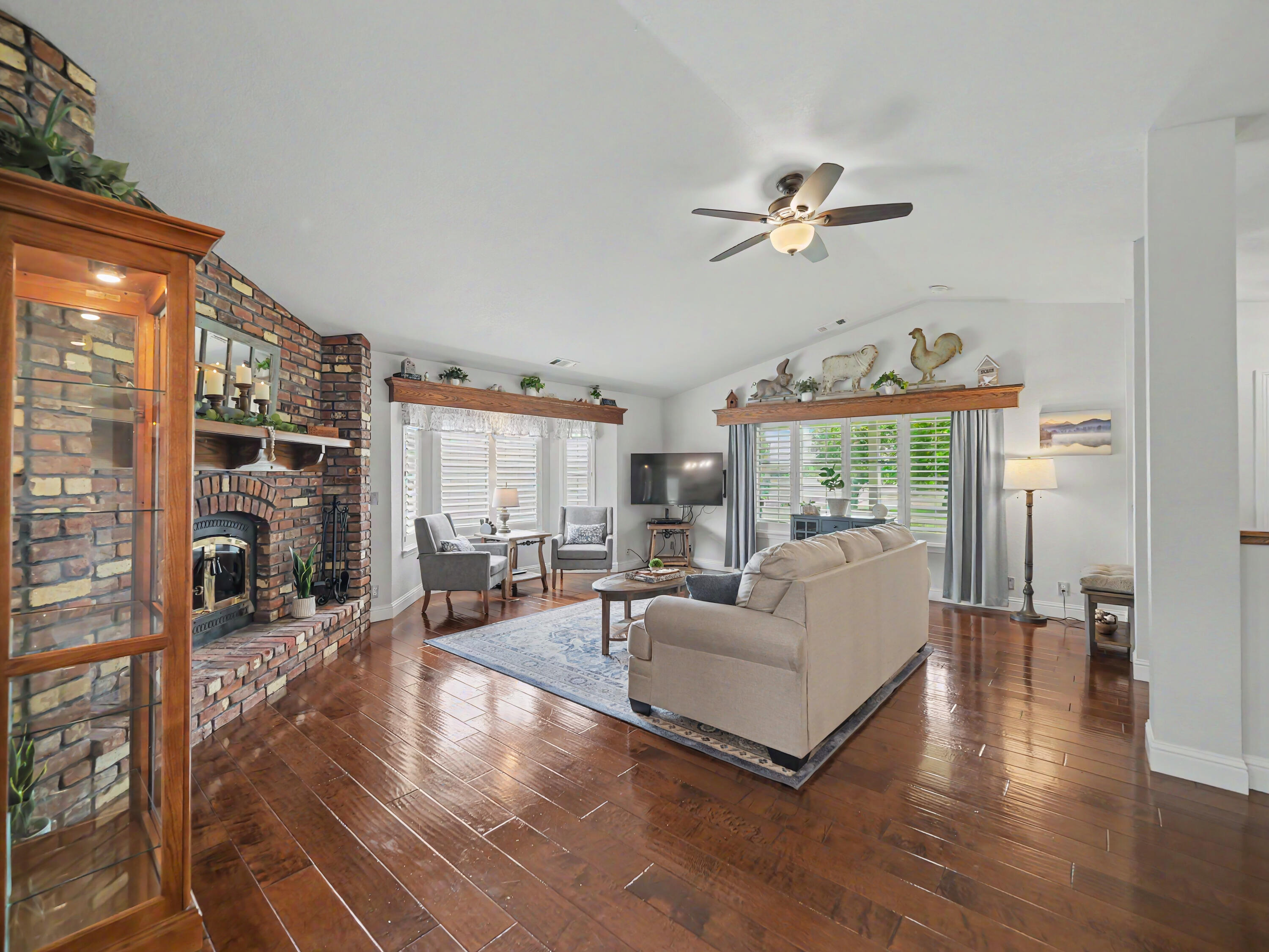 7008 Beatie Road Anderson, CA 96007 - Photo 8 of 42 P1003927